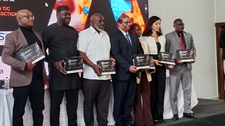 ÉDUCATION & NUMÉRIQUE IA et robotique à l'école : 200 enseignants formés, 10 000 élèves visés… et de nombreux défis à relever