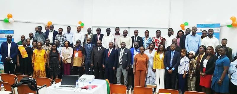 SANTÉ PUBLIQUE  |   Rumeurs, fake news, panique : la Côte d'Ivoire arme ses communicateurs contre l'infodémie sanitaire